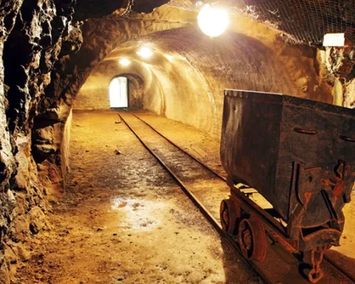 gold_mine_GettyImages gold_mine_GettyImages